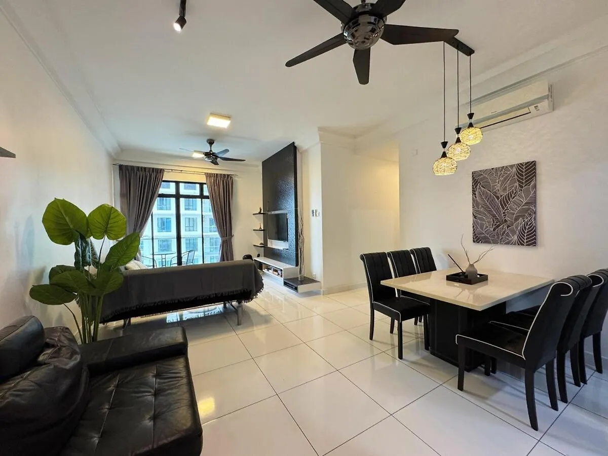 1208Paradigm Mall Family Cozy Up To 11Pax Johor Bahru
